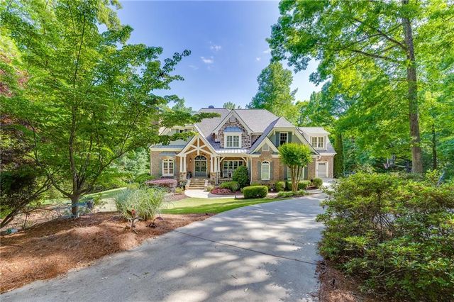 3092 Hidden Falls Drive, Buford, GA 30519