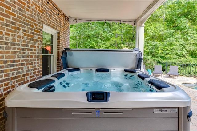 3092 Hidden Falls Drive, Buford, GA 30519