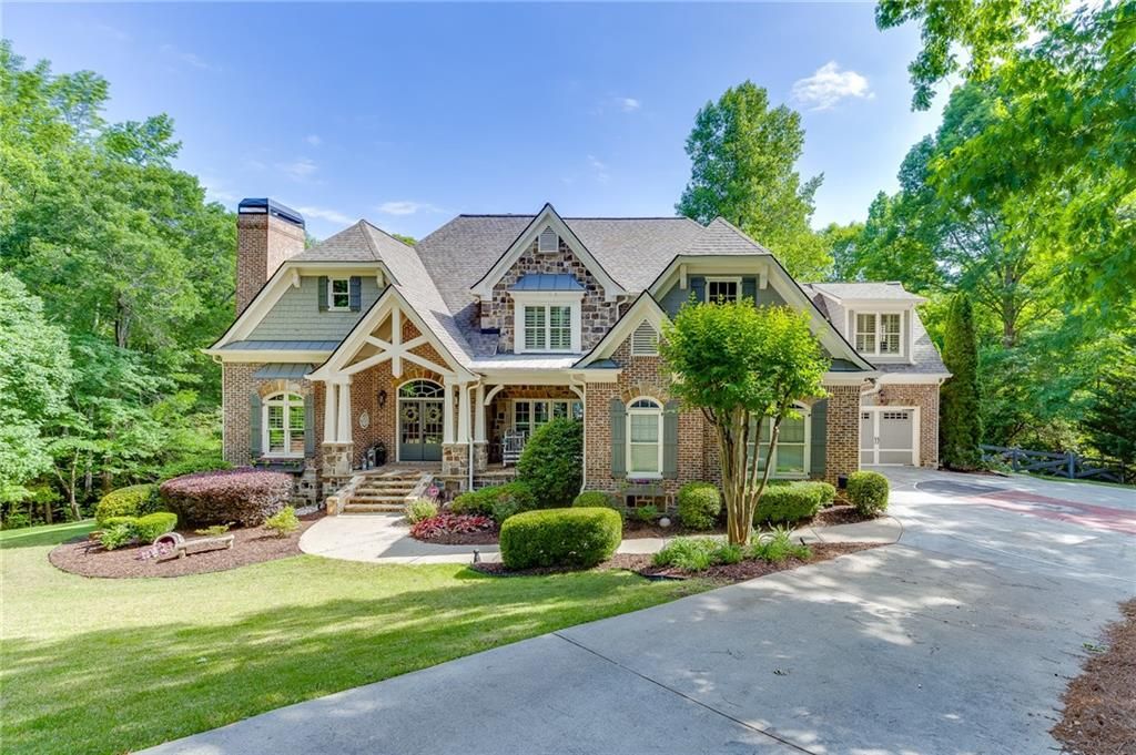 3092 Hidden Falls Drive, Buford, GA 30519