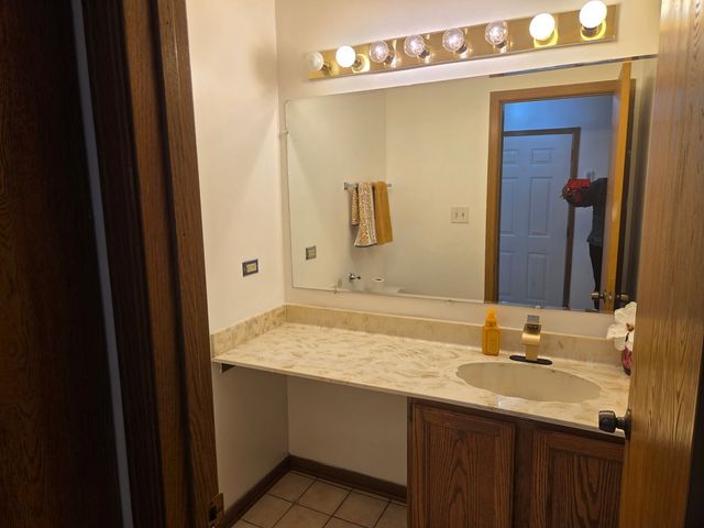 4007 193rd Street 2, Country Club Hills, IL 60478