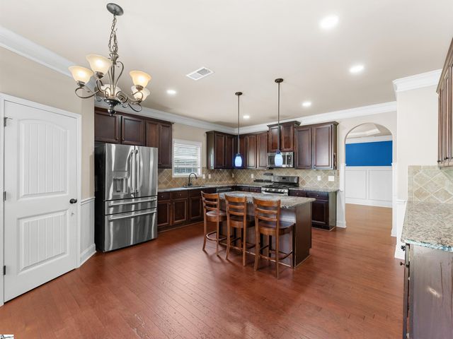 135 Creek Shoals Drive, Simpsonville, SC 29681
