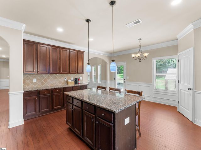 135 Creek Shoals Drive, Simpsonville, SC 29681