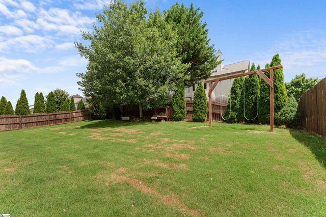 135 Creek Shoals Drive, Simpsonville, SC 29681