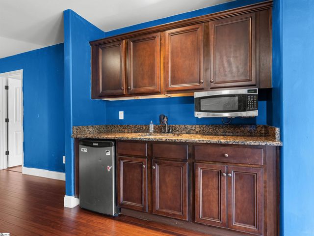 135 Creek Shoals Drive, Simpsonville, SC 29681