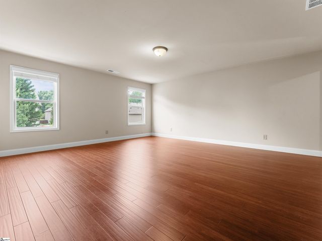 135 Creek Shoals Drive, Simpsonville, SC 29681