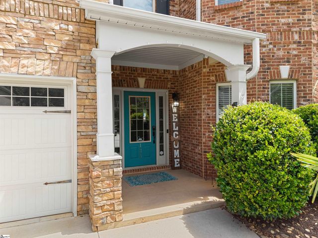 135 Creek Shoals Drive, Simpsonville, SC 29681