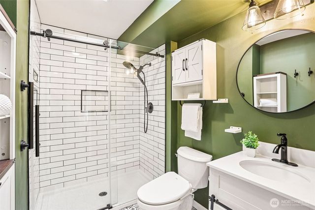 14502 104th Avenue NE, Bothell, WA 98011