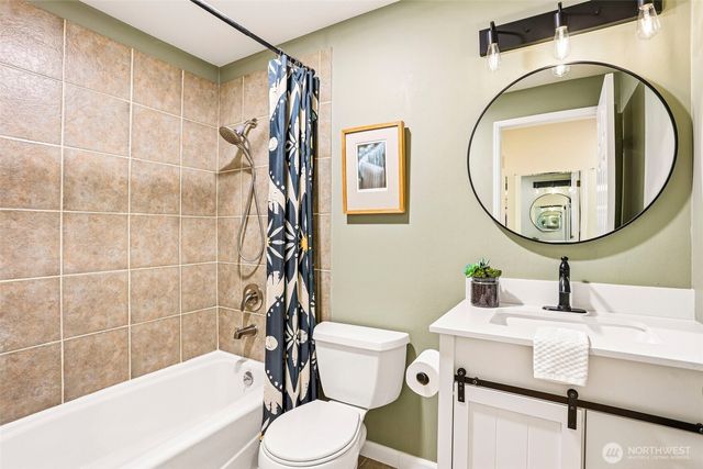 14502 104th Avenue NE, Bothell, WA 98011