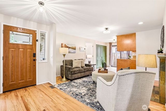 14502 104th Avenue NE, Bothell, WA 98011
