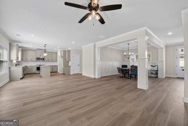 907 Bessie Court, Loganville, GA 30052