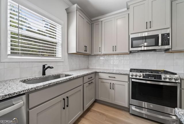 907 Bessie Court, Loganville, GA 30052