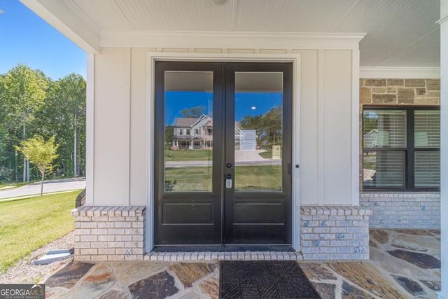 907 Bessie Court, Loganville, GA 30052
