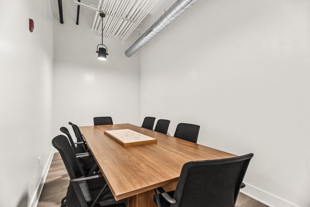 1453 Maple Avenue 211, Evanston, IL 60201