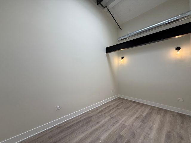 1453 Maple Avenue 211, Evanston, IL 60201