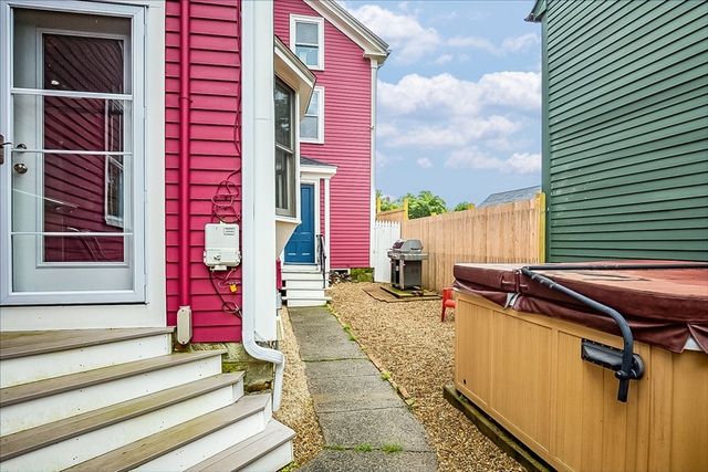 18 Watson 5, Marblehead, MA 01945