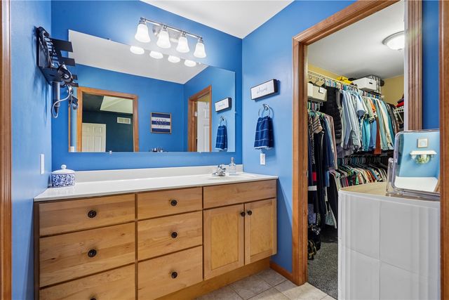 2105 Catherine Court, Marion, IA 52302
