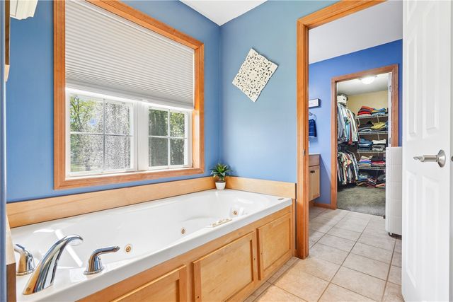 2105 Catherine Court, Marion, IA 52302