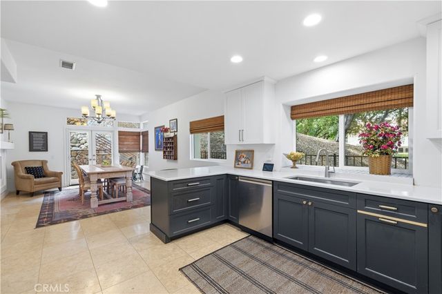 23656 White Oak Court, Newhall, CA 91321