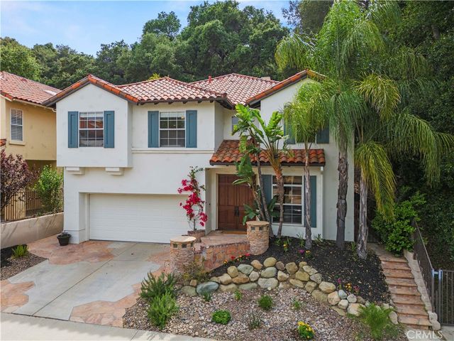 23656 White Oak Court, Newhall, CA 91321