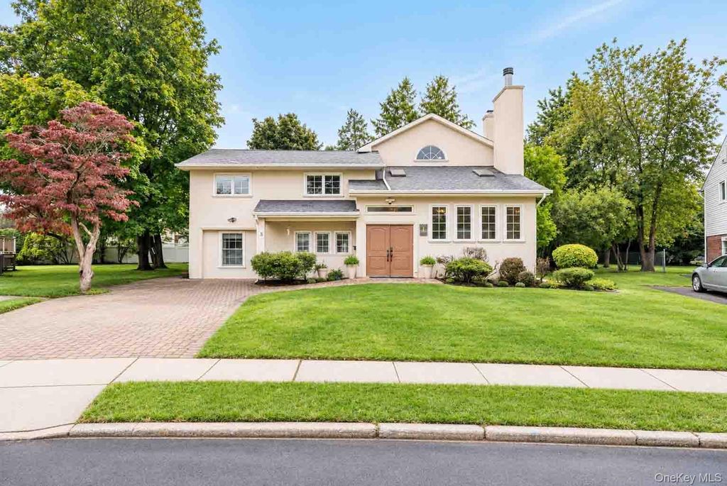 5 Phipps Lane, Plainview, NY 11803 — exterior