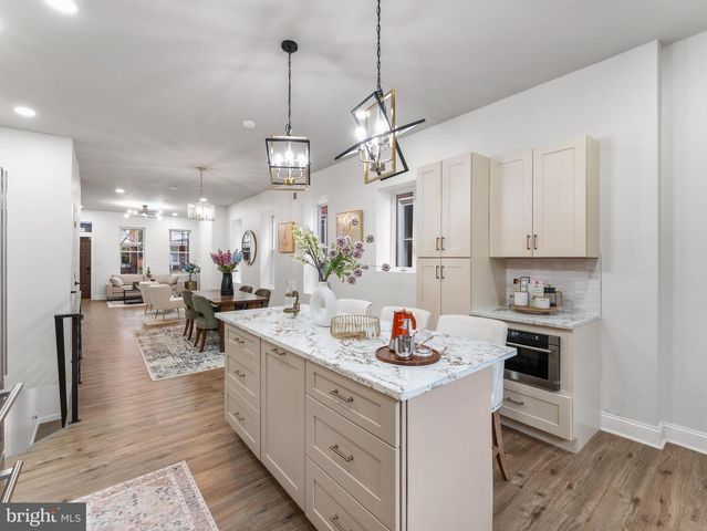 80 W SHARPNACK STREET, Philadelphia, PA 19119