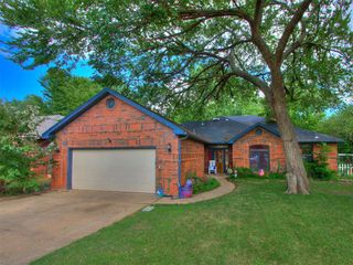 1224 Jamestown, Edmond, OK 73003