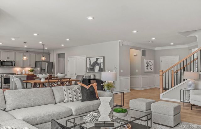 832 Kuss Drive, Saline, MI 48176