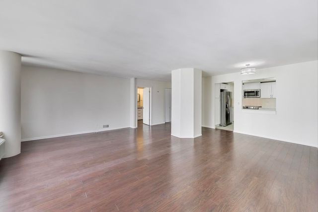 155 N Harbor Drive 5107, Chicago, IL 60601