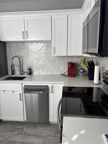 304 53RD STREET W, Bradenton, FL 34209