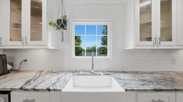 903 S Crest Road, Chattanooga, TN 37404