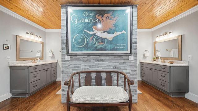 903 S Crest Road, Chattanooga, TN 37404