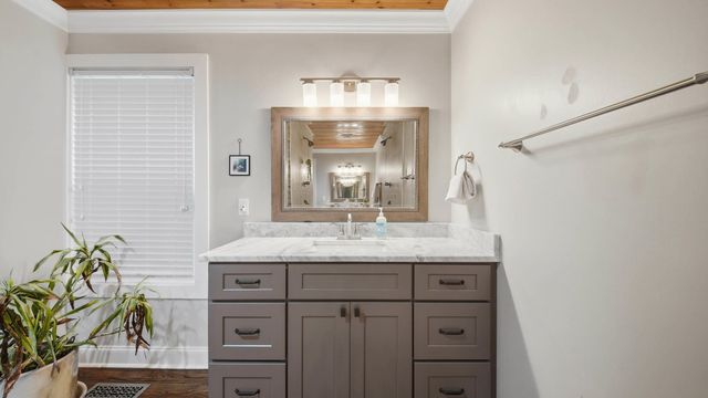 903 S Crest Road, Chattanooga, TN 37404