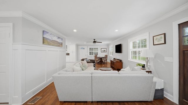 903 S Crest Road, Chattanooga, TN 37404