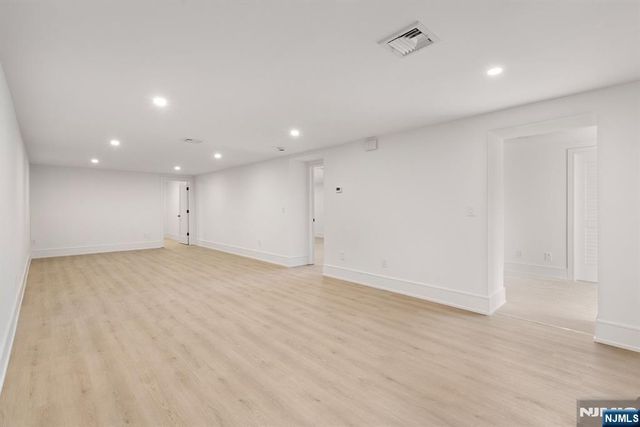 36 Hampshire Hill Road, Upper Saddle River, NJ 07458