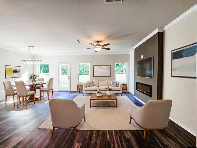 1117 Park Meadows Dr., Whitehouse, TX 75791