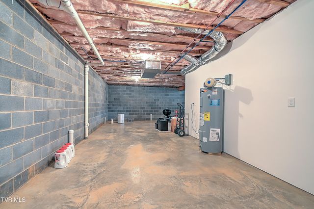 128 Willshire Drive, Elizabethton, TN 37643