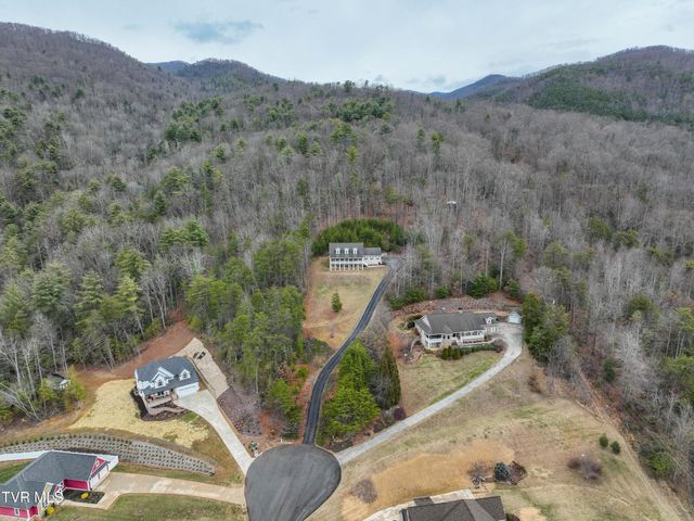 128 Willshire Drive, Elizabethton, TN 37643