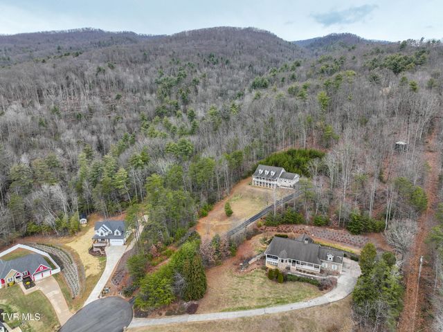 128 Willshire Drive, Elizabethton, TN 37643