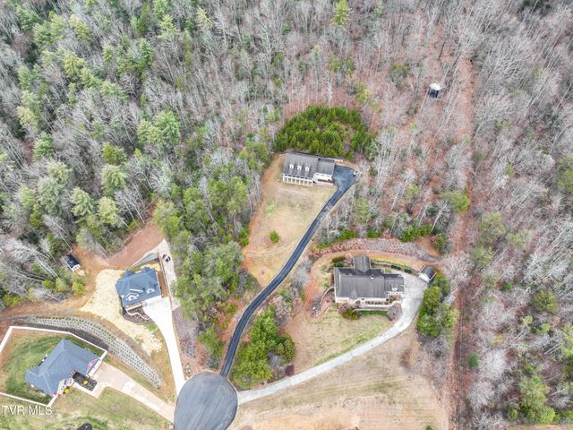 128 Willshire Drive, Elizabethton, TN 37643