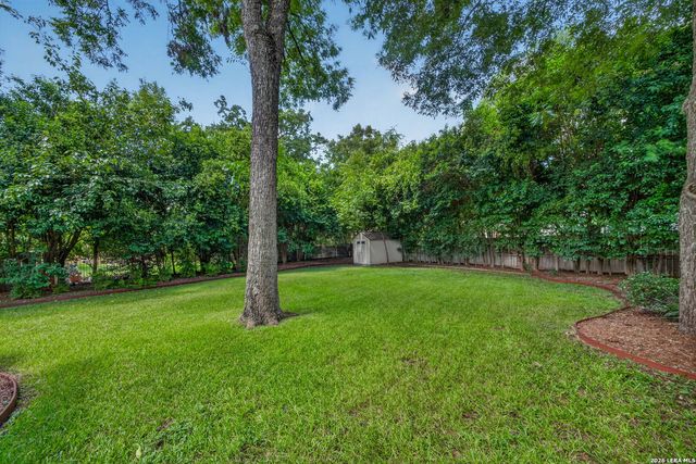 138 Turkey Creek, Shavano Park, TX 78231