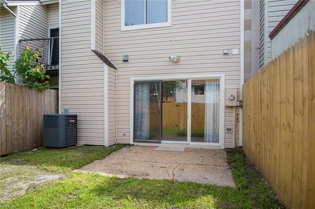 3612 Smokey Chamber DR, Virginia Beach, VA 23462