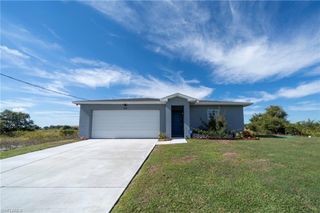 8005 Melody CIR, Labelle, FL 33935
