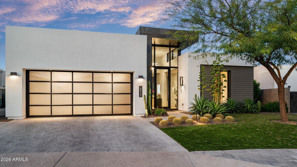 6914 E CACTUS WREN Road, Paradise Valley, AZ 85253 — photo 2