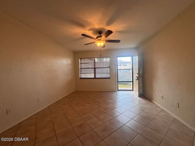 1351 S Ridgewood Ave Apt 26, Daytona Beach, FL 32114