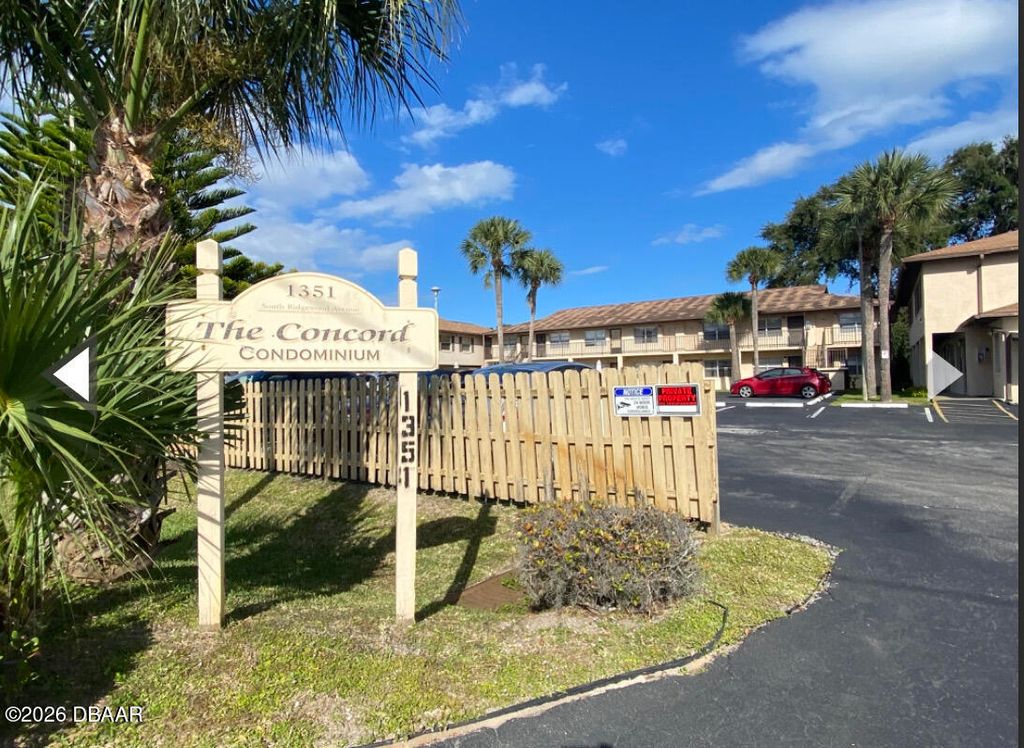 1351 S Ridgewood Ave Apt 26, Daytona Beach, FL 32114