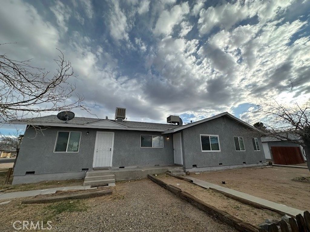 211 - 215 E California Avenue, Ridgecrest, CA 93555