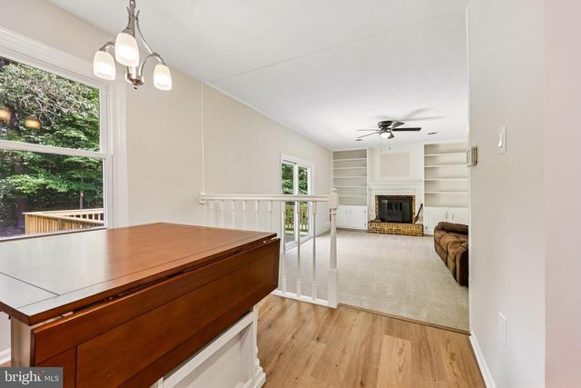 8140 SINCLAIR MILL RD, Manassas, VA 20112