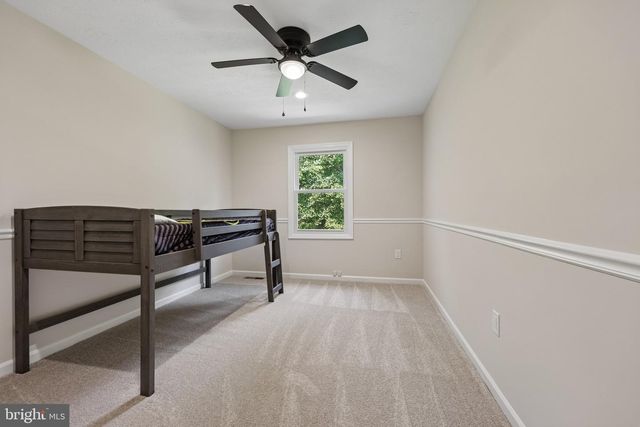 8140 SINCLAIR MILL RD, Manassas, VA 20112