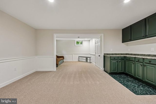 8140 SINCLAIR MILL RD, Manassas, VA 20112
