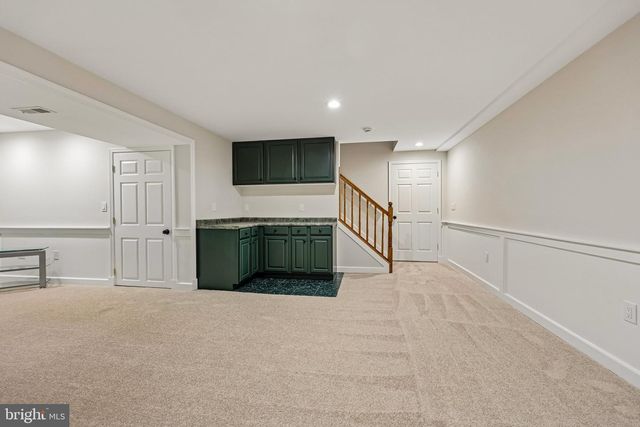 8140 SINCLAIR MILL RD, Manassas, VA 20112